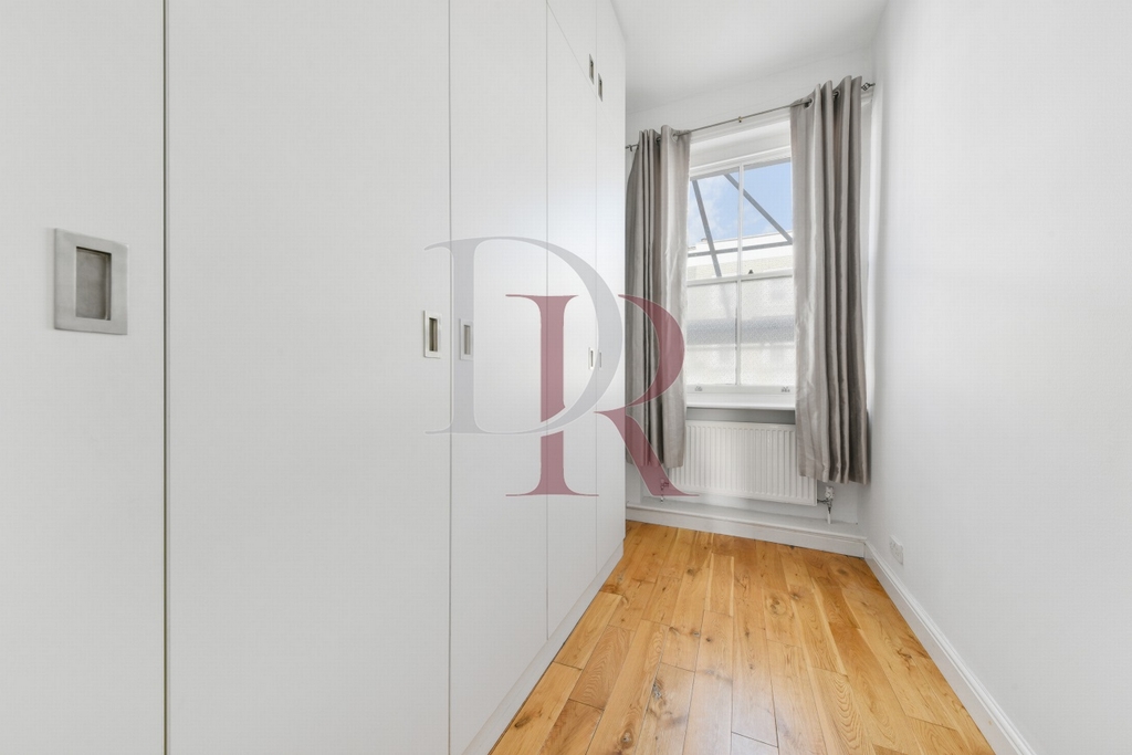 Dressing Room & Bathroom