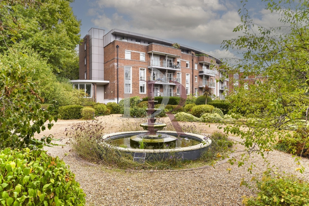 COMMUNAL GARDEN