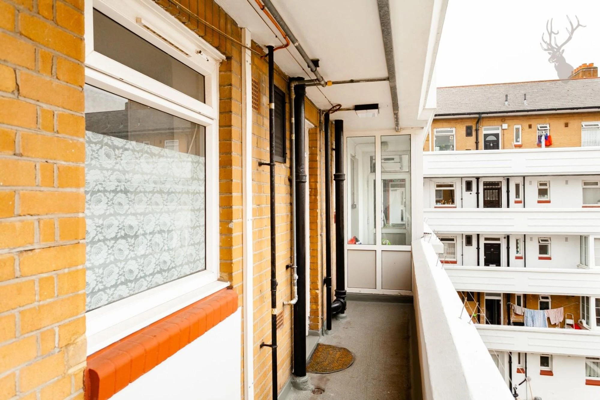Photo 13 Photo 13
