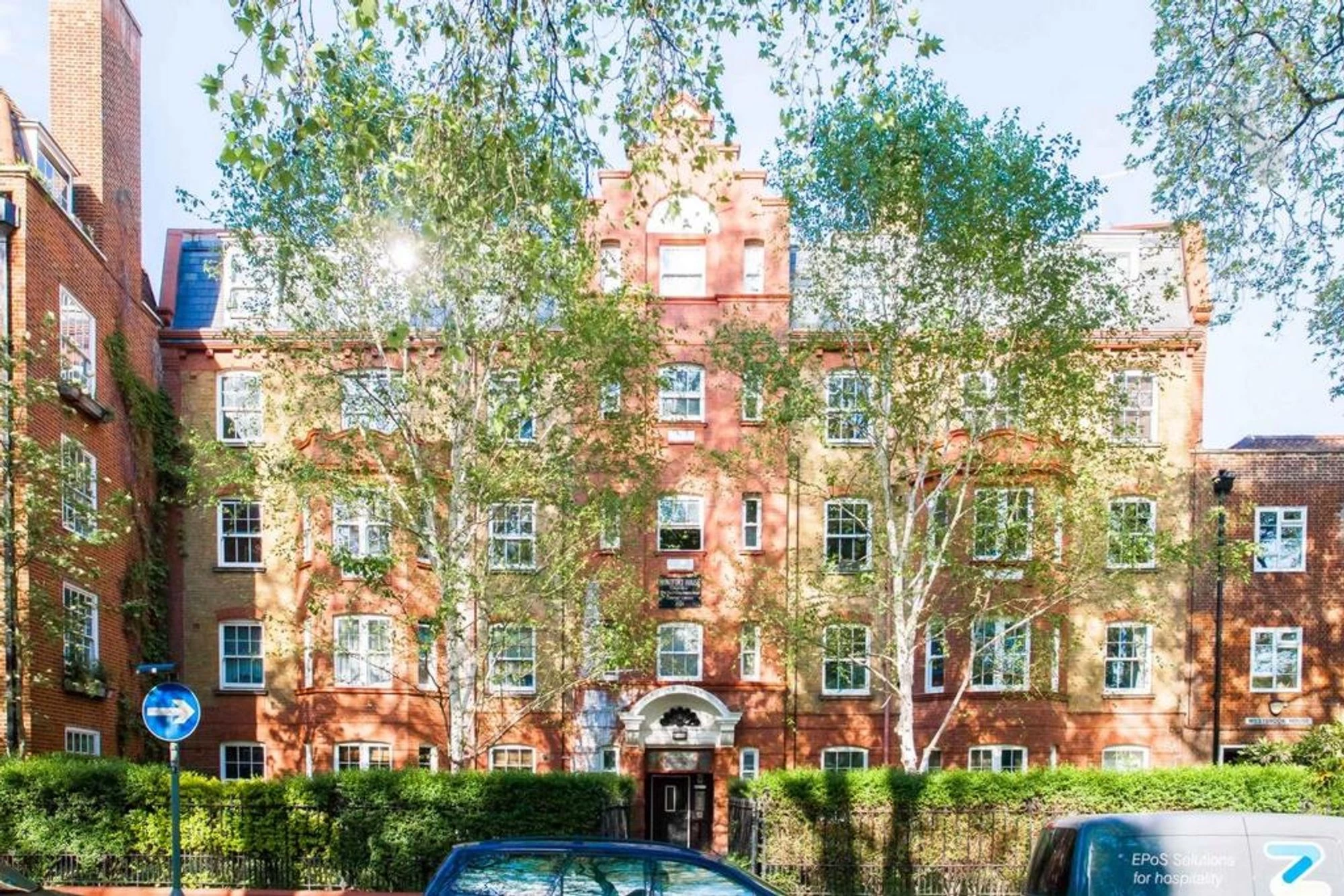 Photo 8 Photo 8