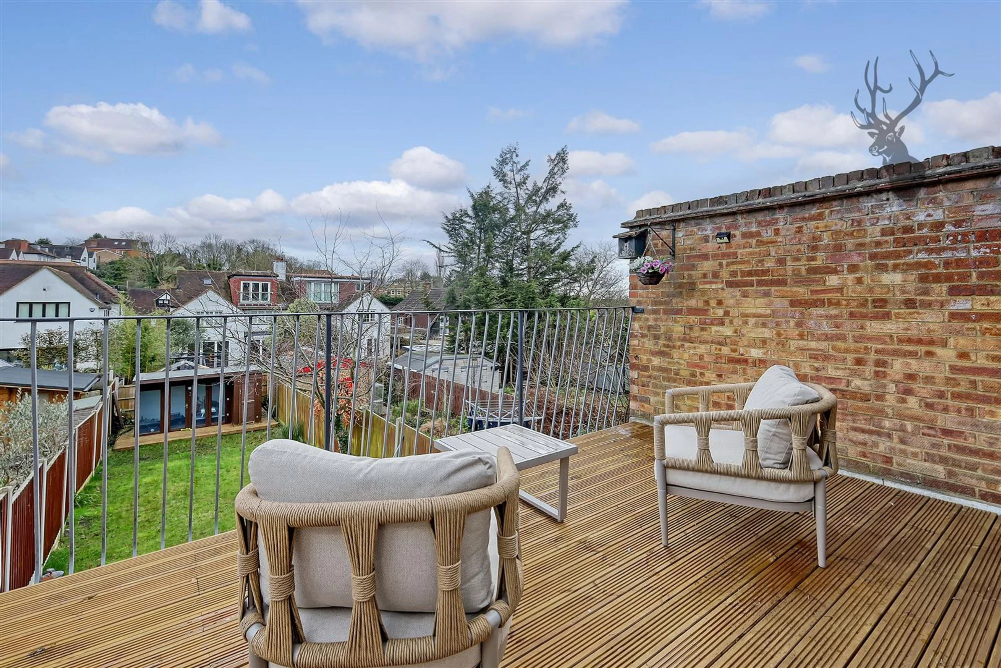 Photo 5 Photo 5