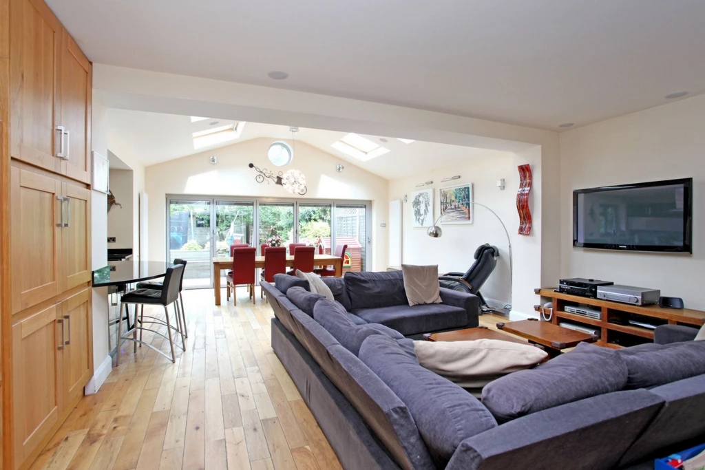 Southdown Avenue Hanwell W7