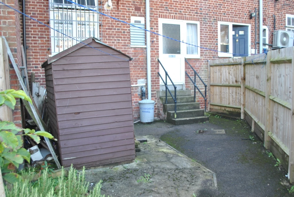 Photo 9