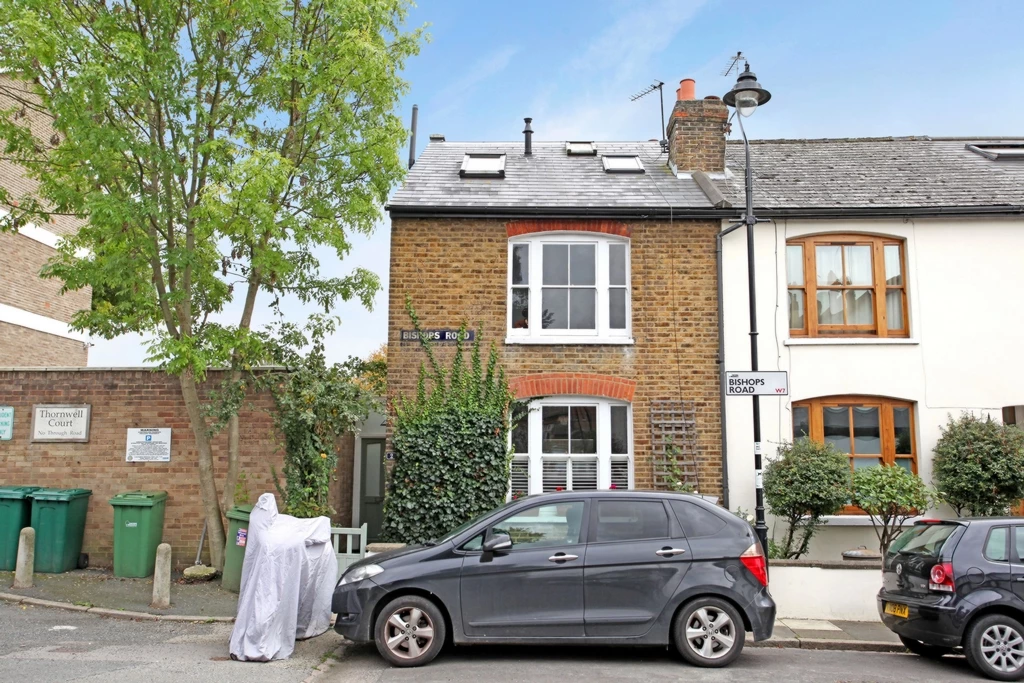 Bishops Road Hanwell W7