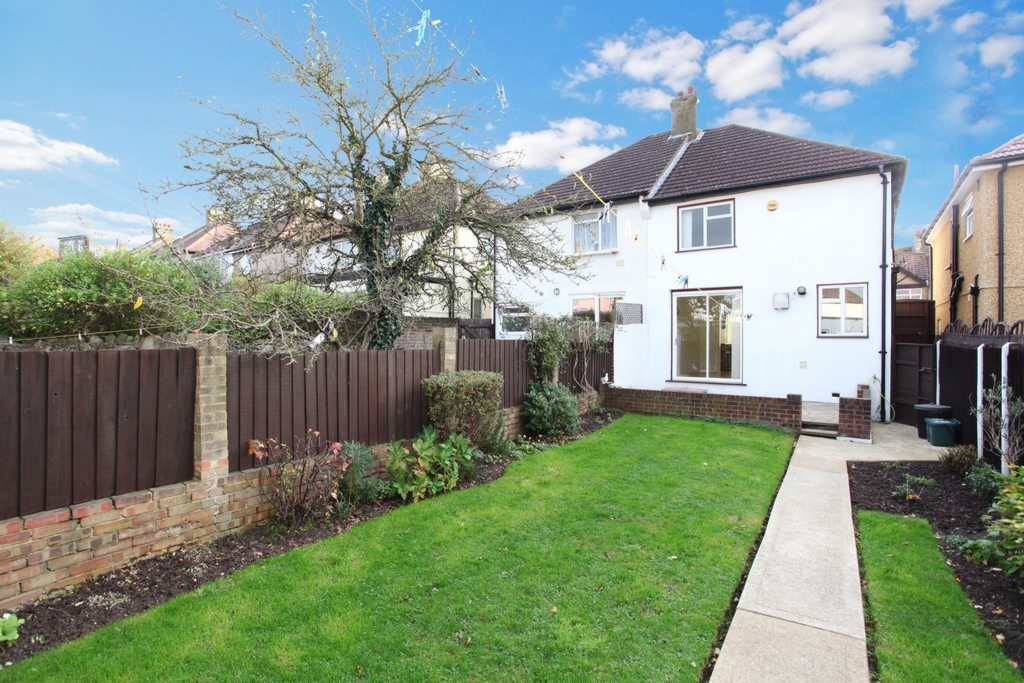 Property For Sale Beresford Avenue, Hanwell, W7 3 Bedroom Semi