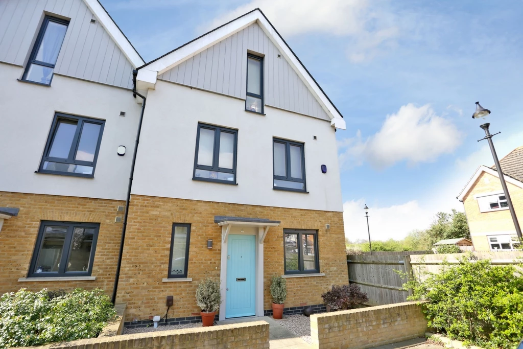 Saddleback Lane Hanwell London W7