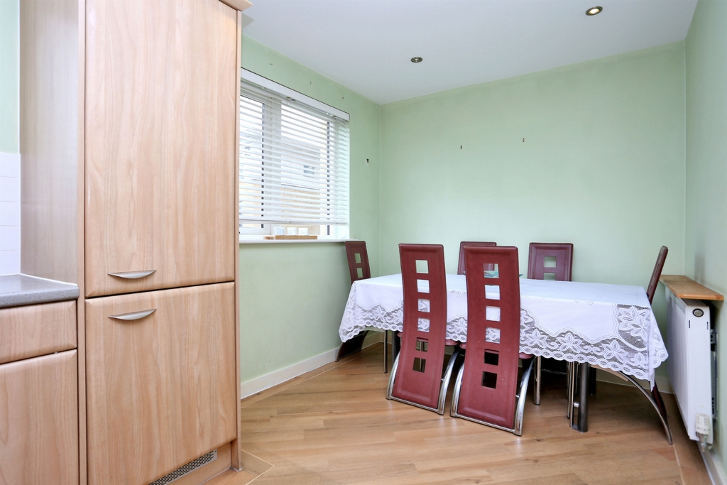 Property For Sale Fairclough Close, Northolt, UB5 4 Bedroom Semi