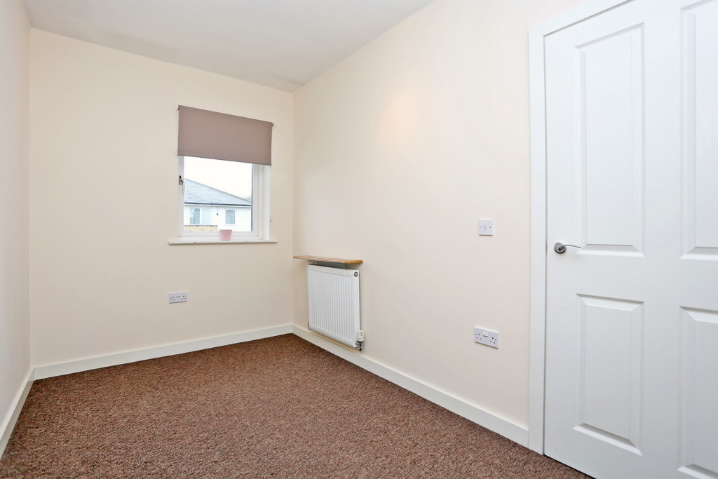 Property For Sale Fairclough Close, Northolt, UB5 4 Bedroom Semi