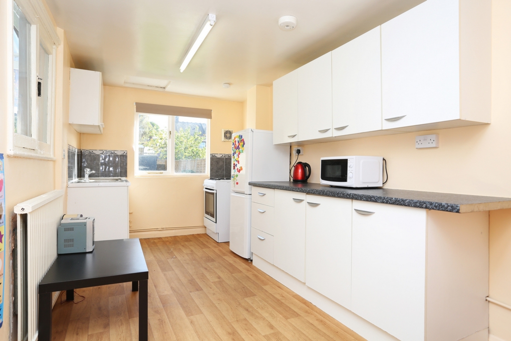 Property For Sale St Marks Road, Hanwell, W7 4 Bedroom End Of Terrace