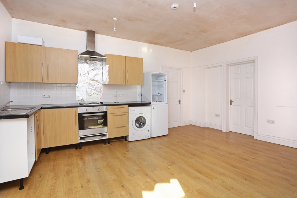 Property For Sale Uxbridge Road, Hanwell, W7 2 Bedroom Apartment