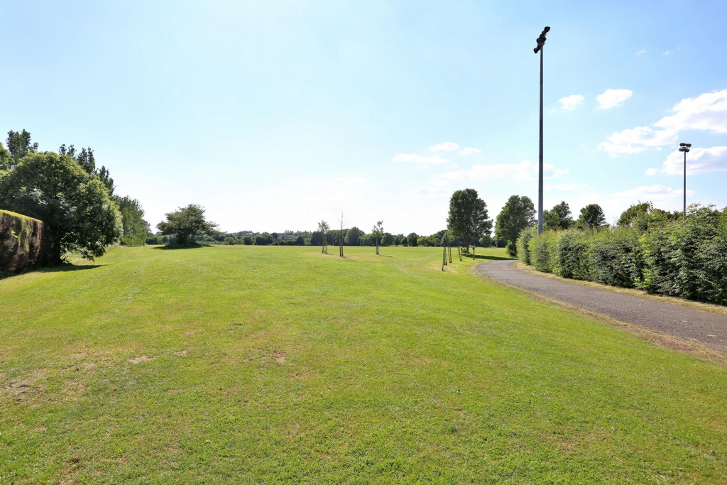 Property For Sale Ribchester Avenue, Perivale, UB6 3 Bedroom House