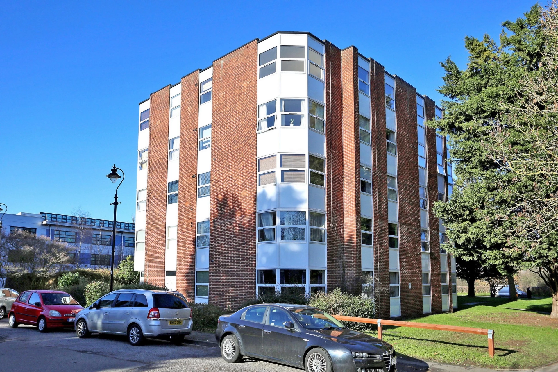 Riverside Close Hanwell London W7