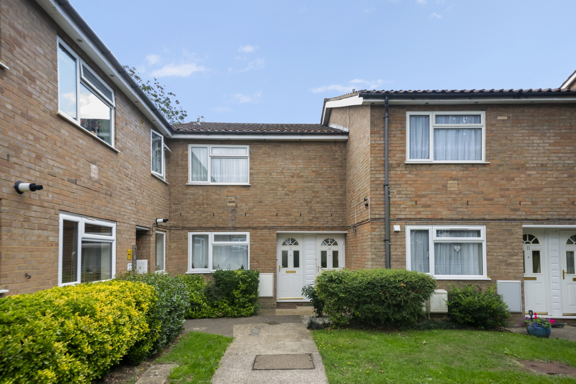April Close Hanwell London W7