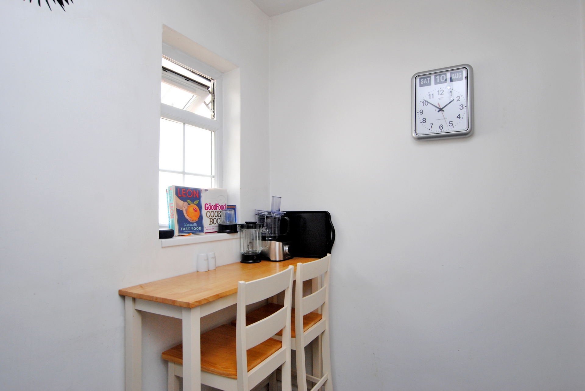 Property For Sale Church Road, Hanwell, W7 2 Bedroom Apartment