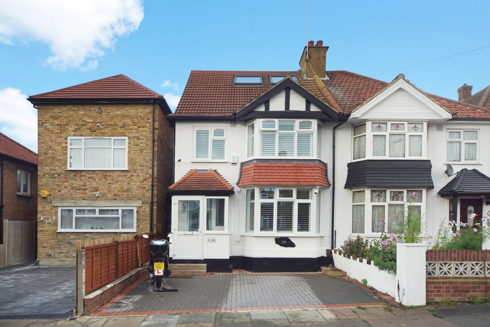 Mayfield Gardens Hanwell London W7