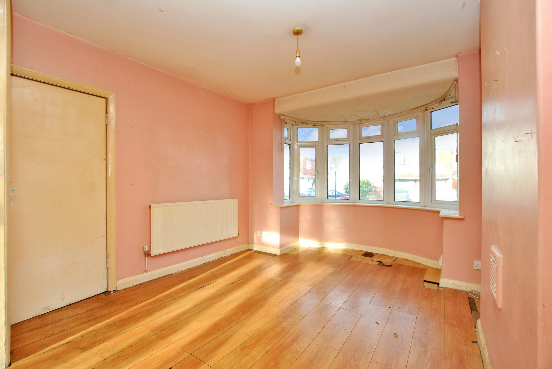 Property For Sale Dawlish Avenue, Perivale, UB6 3 Bedroom House