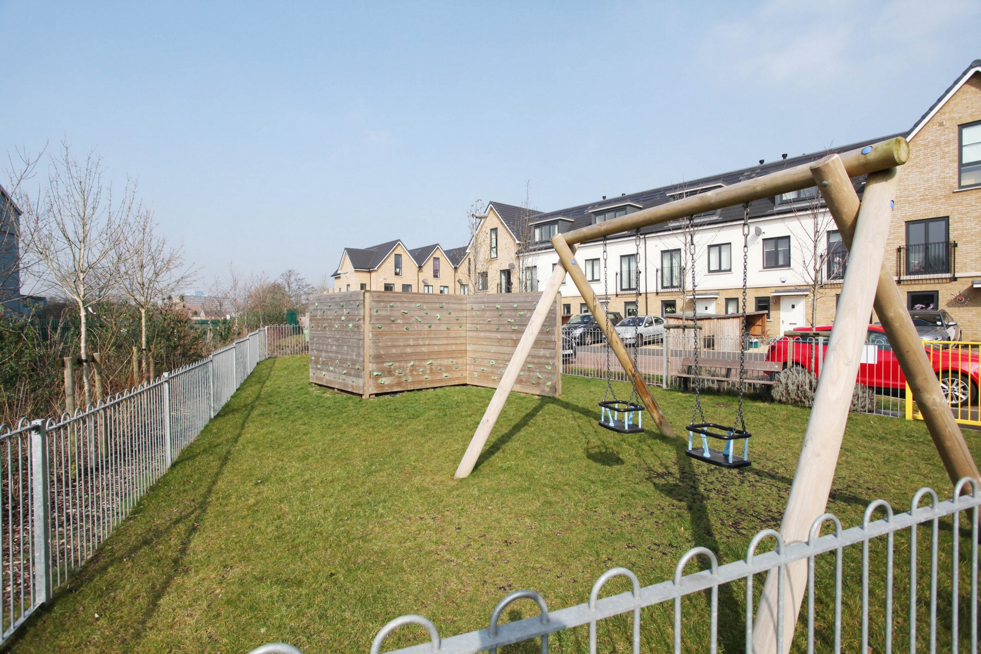 Property For Sale Dock Meadow Reach, Hanwell, W7 2 Bedroom Penthouse