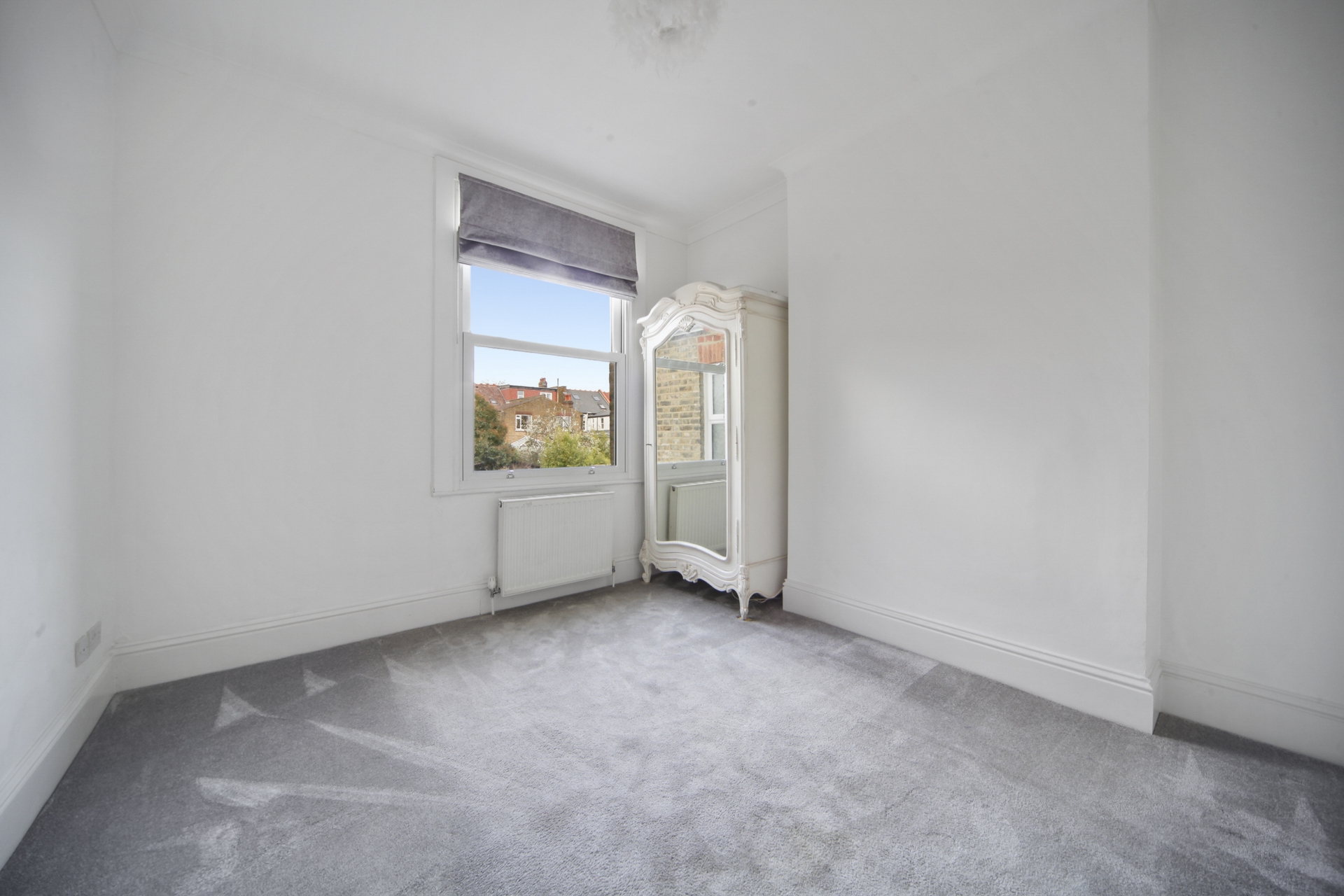 Property For Sale Milton Road, Hanwell, W7 3 Bedroom Apartment