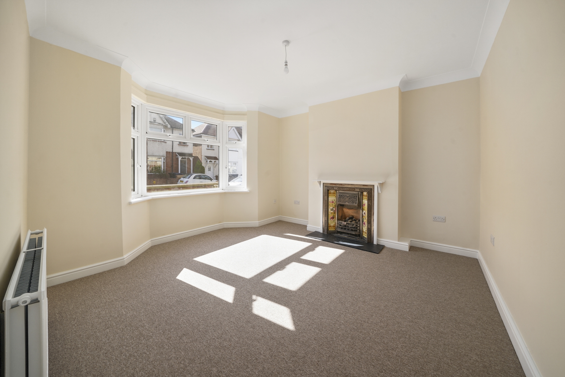 Property For Sale Drayton Bridge Road, Hanwell, W7 3 Bedroom House