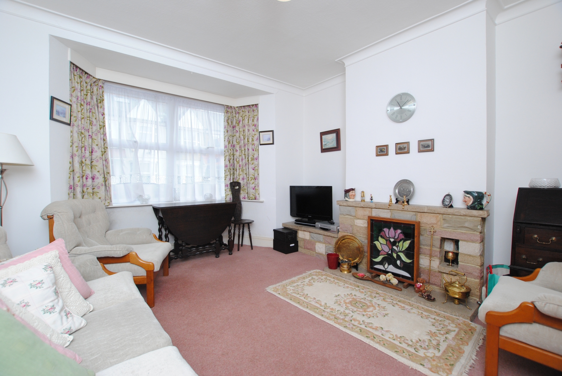 Property For Sale Deans Road, Hanwell, W7 3 Bedroom House through