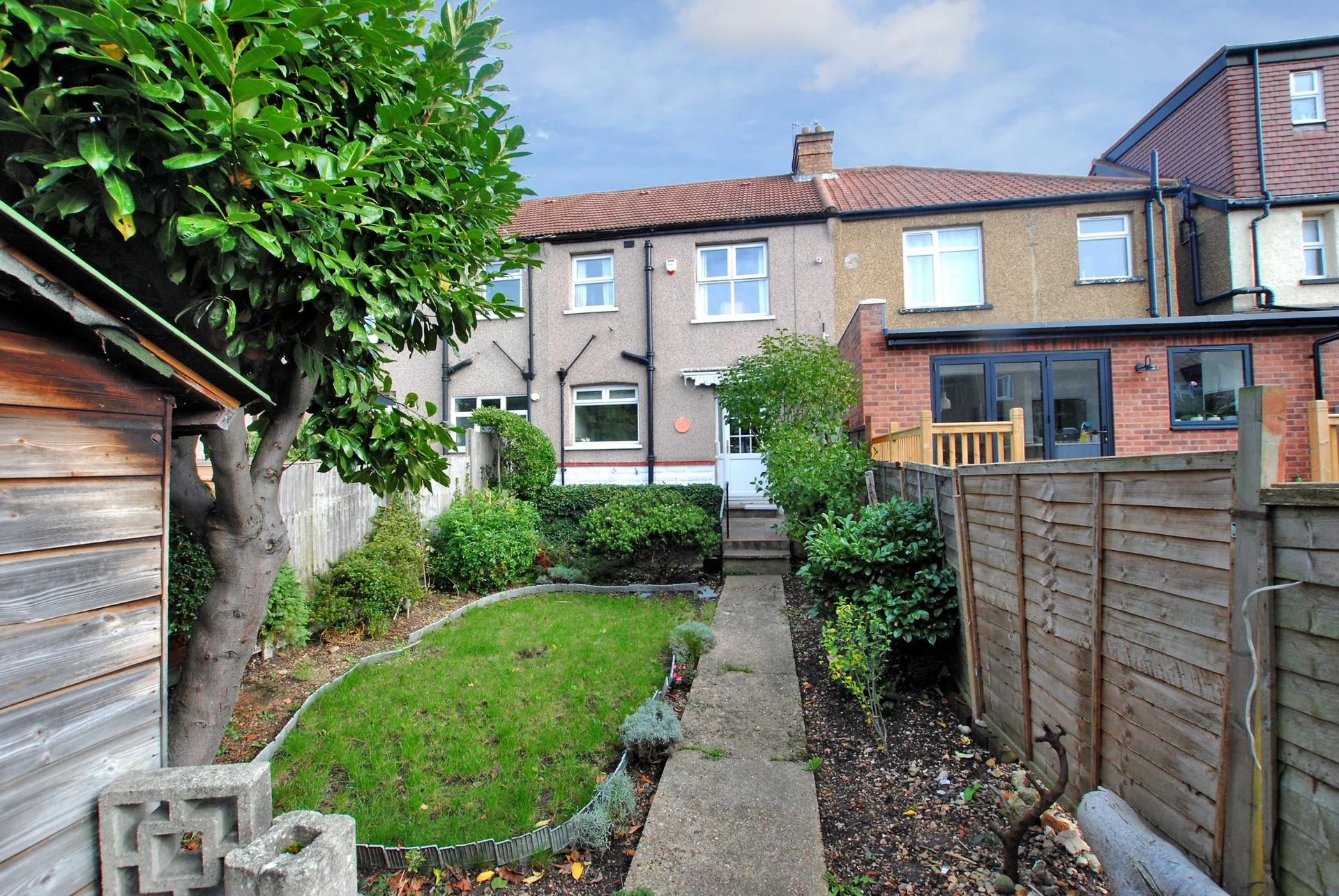 Deans Road Hanwell W7