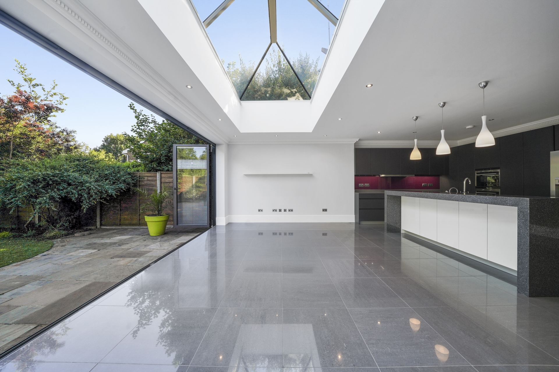 Property For Sale Manor Court Road, Hanwell, W7 5 Bedroom Detached