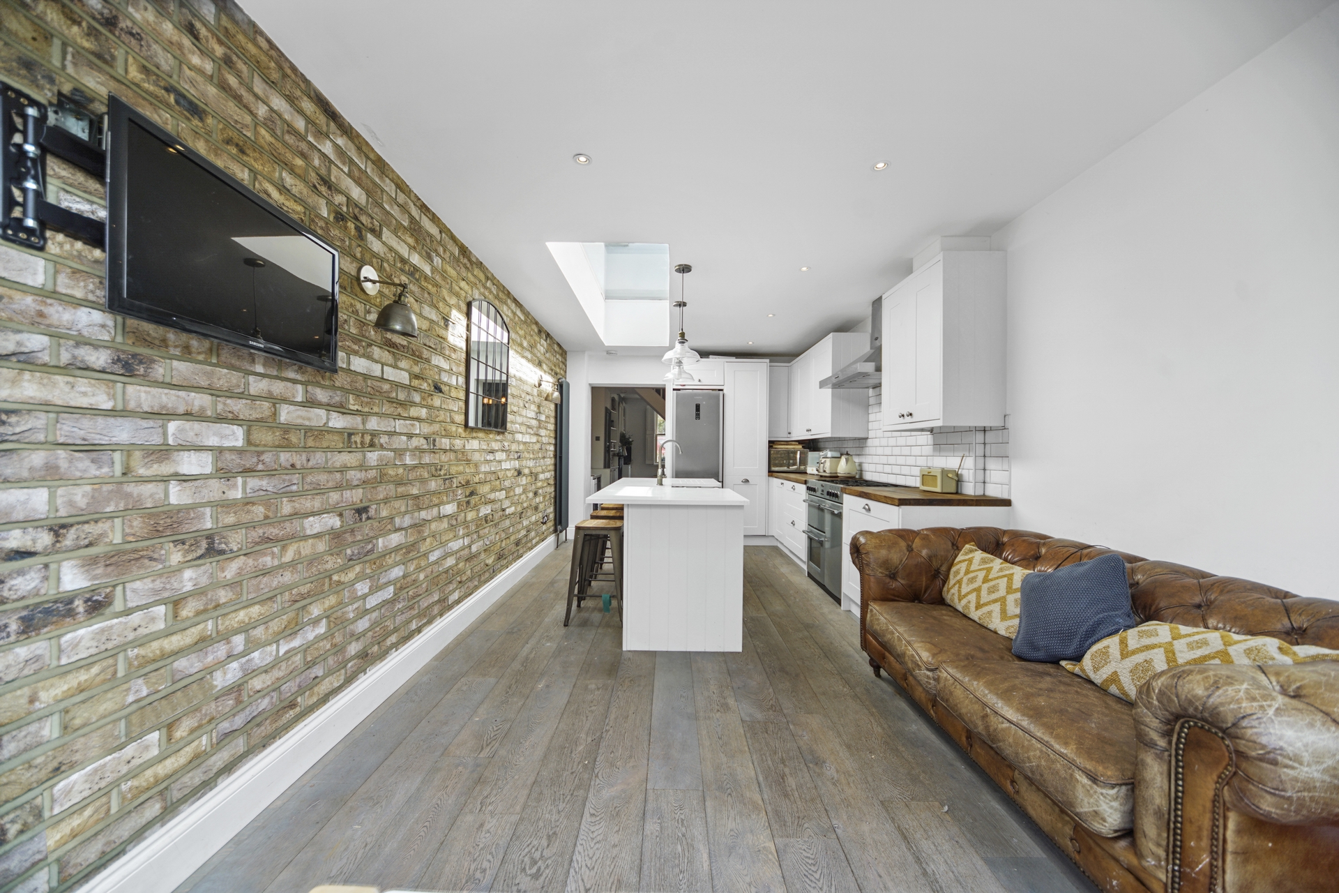 Property For Sale St Margarets Road, Hanwell, W7 2 Bedroom House