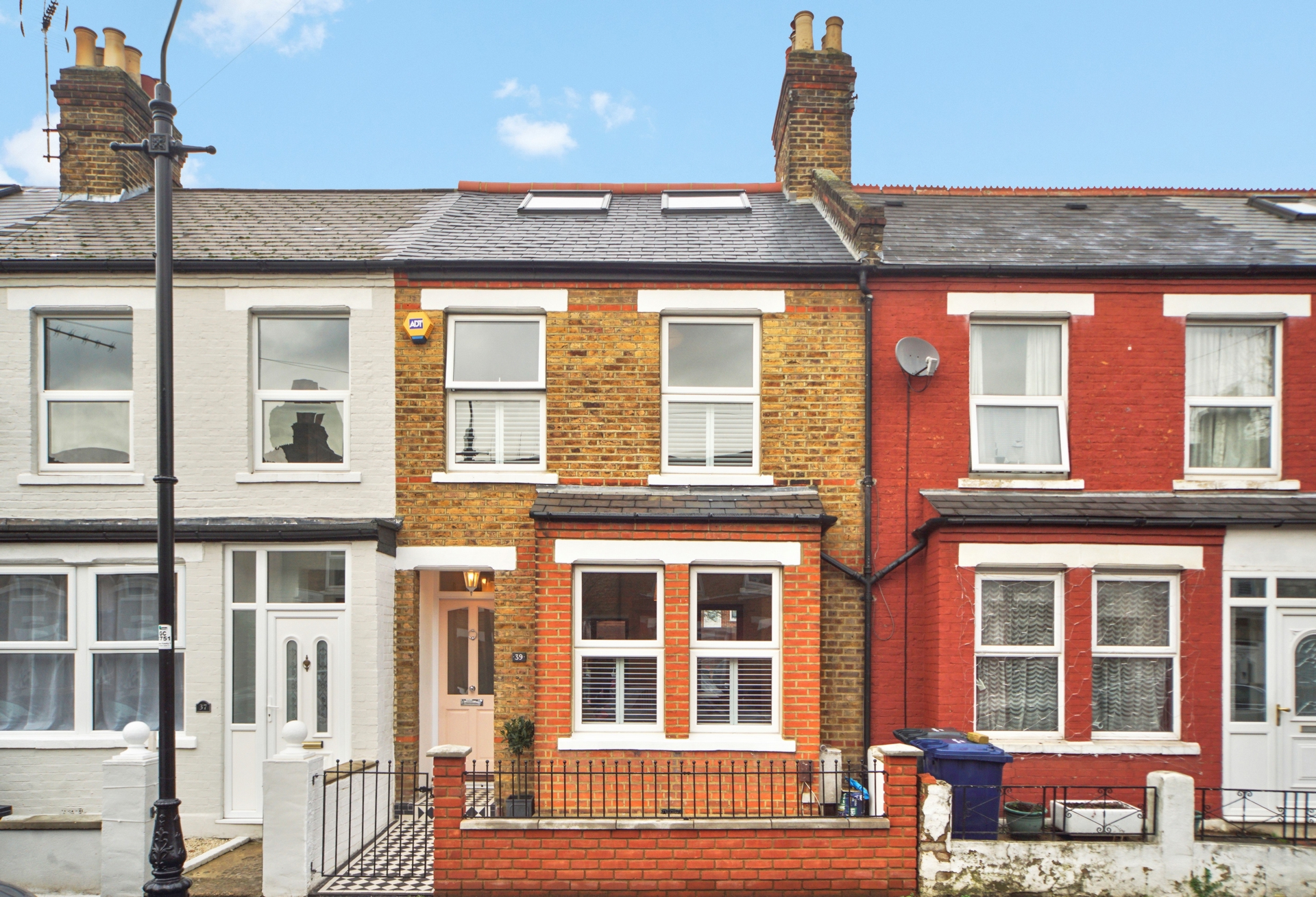 Property For Sale Framfield Road, Hanwell, W7 4 Bedroom House through
