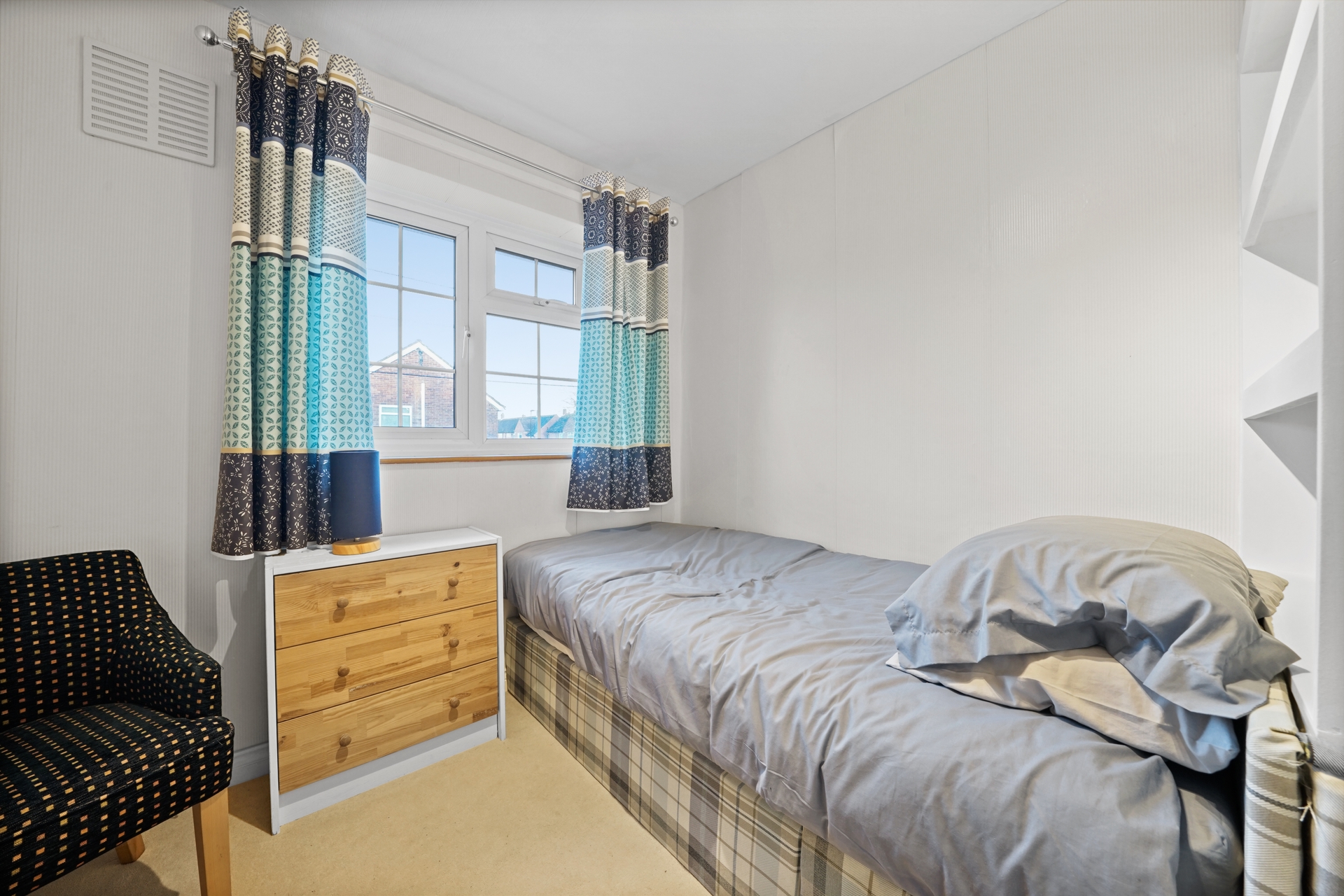 Property For Sale Chesterton Close, Greenford, UB6 3 Bedroom House