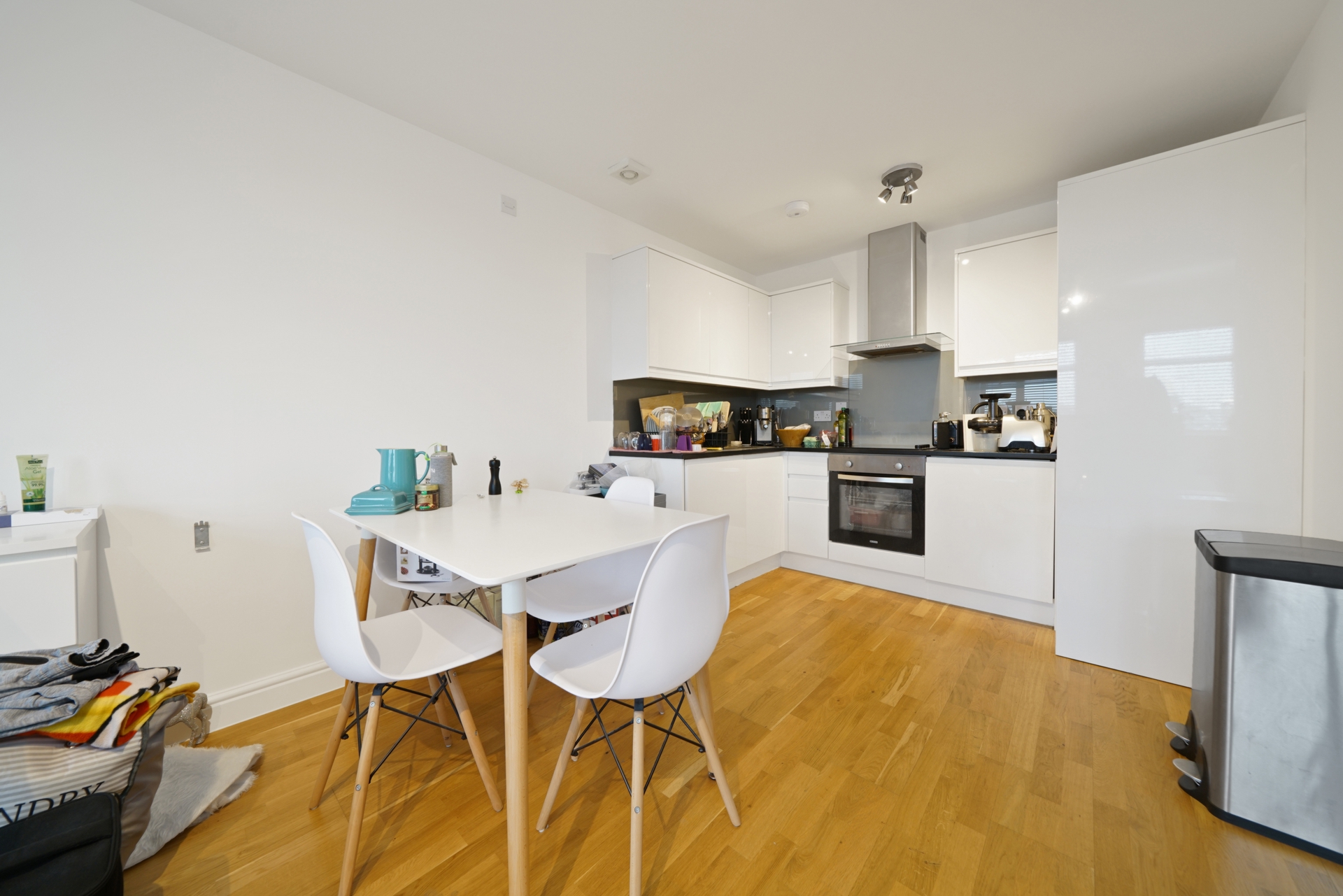 Property For Sale Northfield Avenue, Ealing, W13 1 Bedroom Apartment