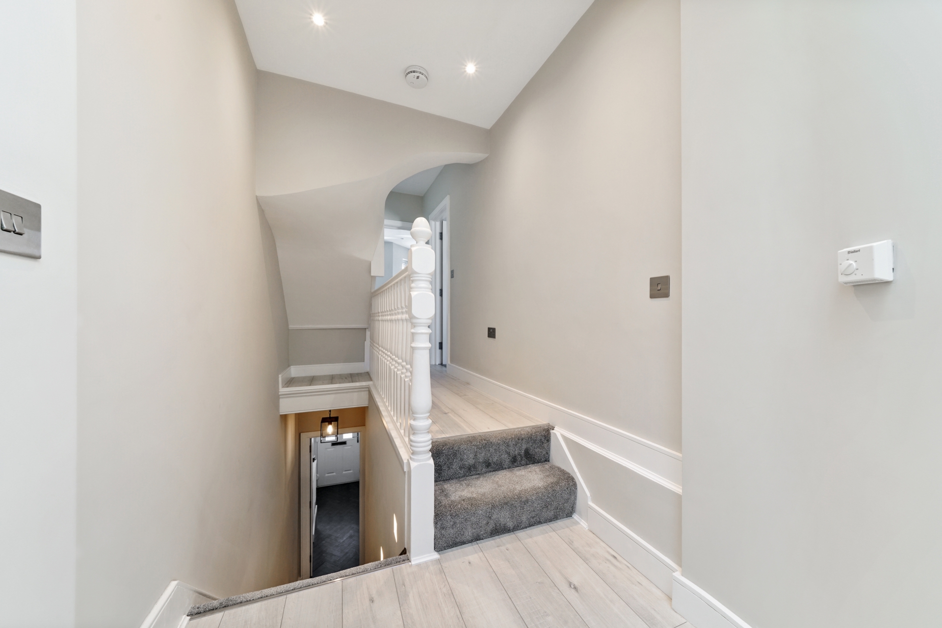 Property For Sale Church Road, Hanwell, W7 2 Bedroom Apartment