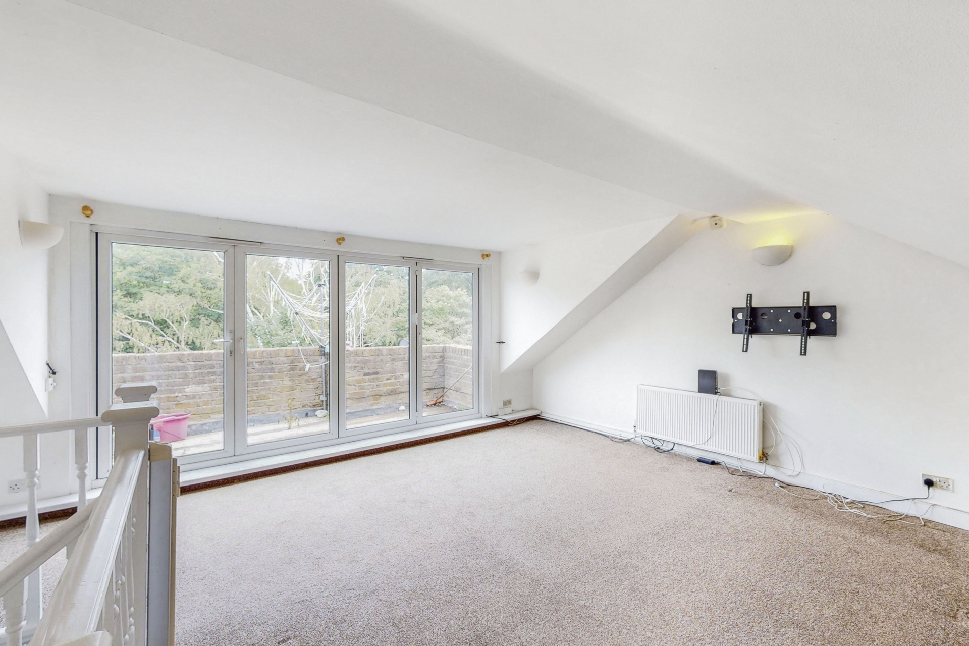 Property For Sale Deans Road, Hanwell, W7 2 Bedroom Apartment through
