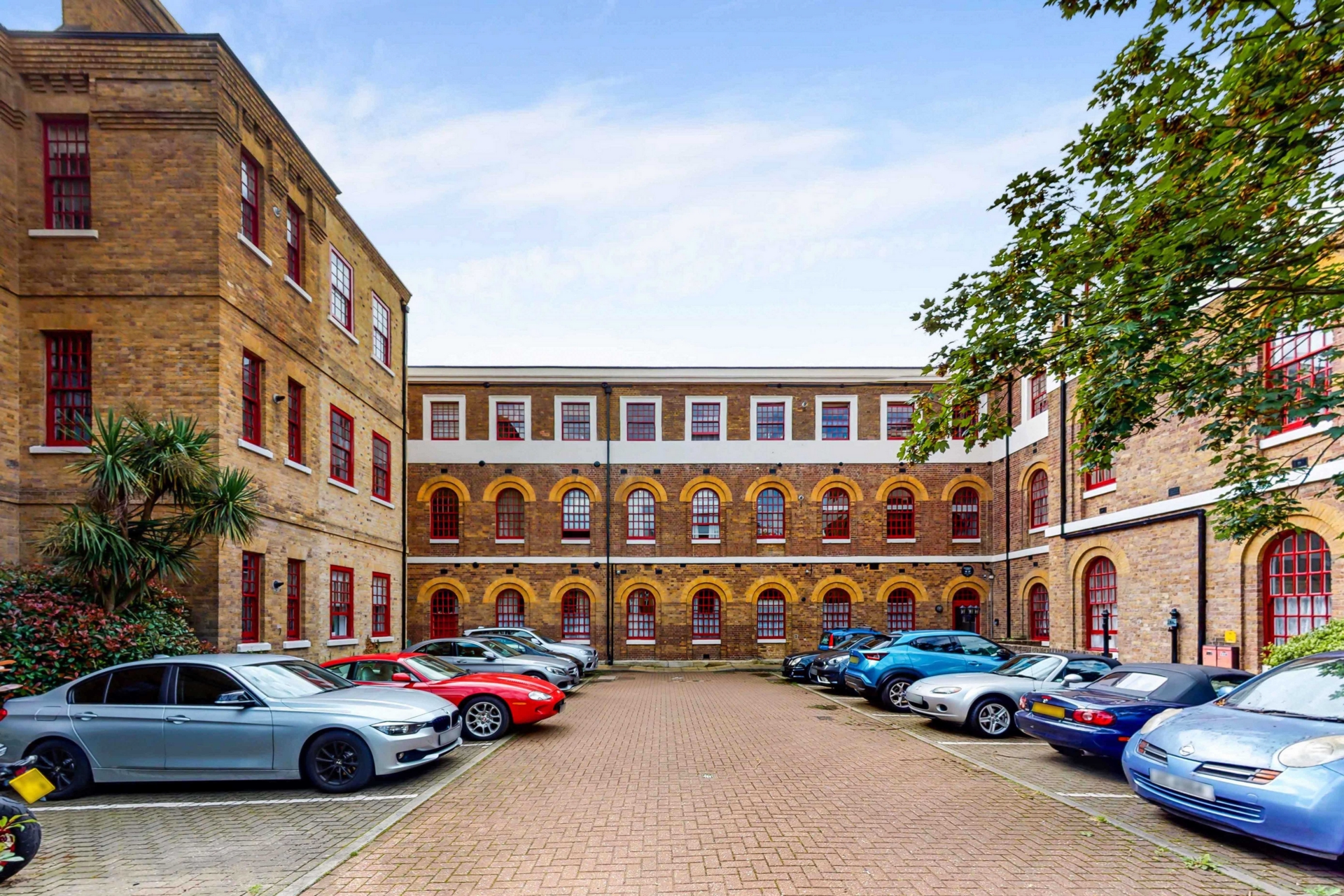 Property For Sale West Park Road, Southall, UB2 1 Bedroom Apartment