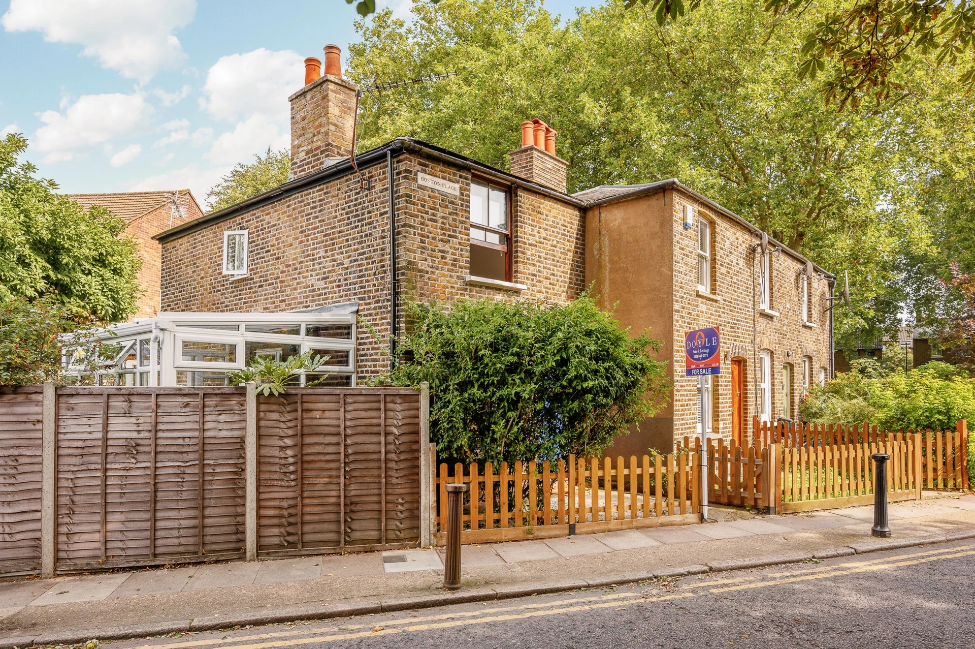 Lower Boston Road Hanwell London W7