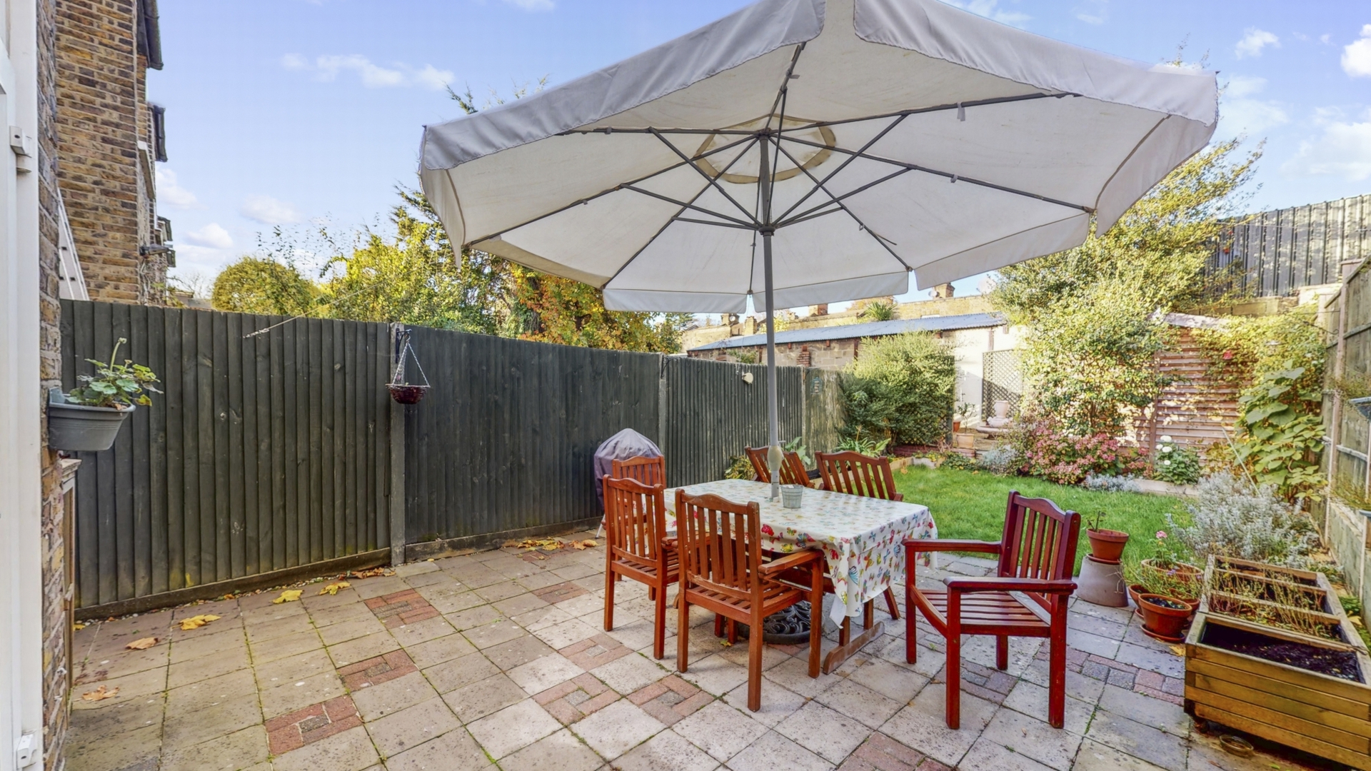 Property For Sale Uxbridge Road, Hanwell, W7 4 Bedroom House through