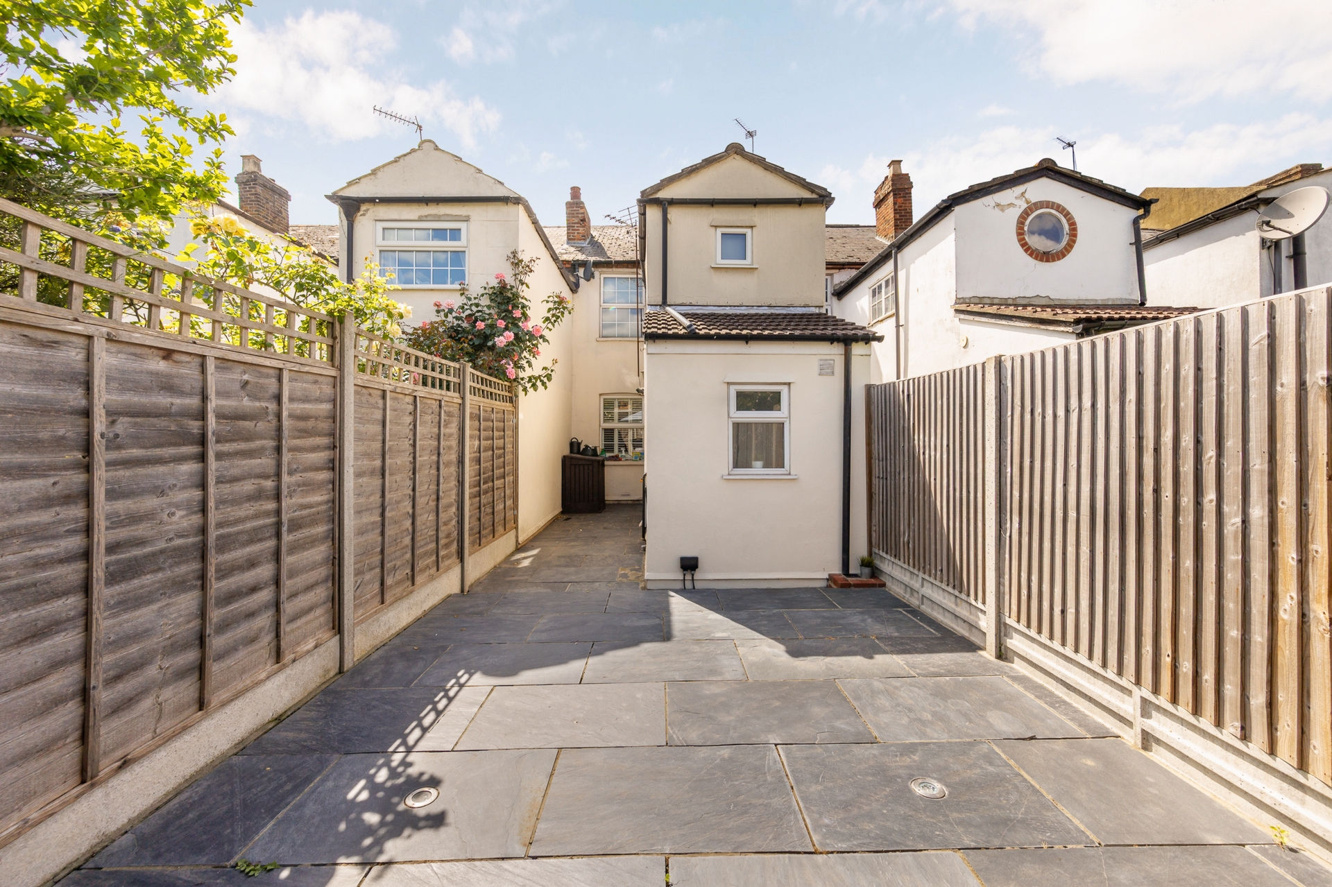 Property For Sale Boston Road, Hanwell, W7 3 Bedroom House through