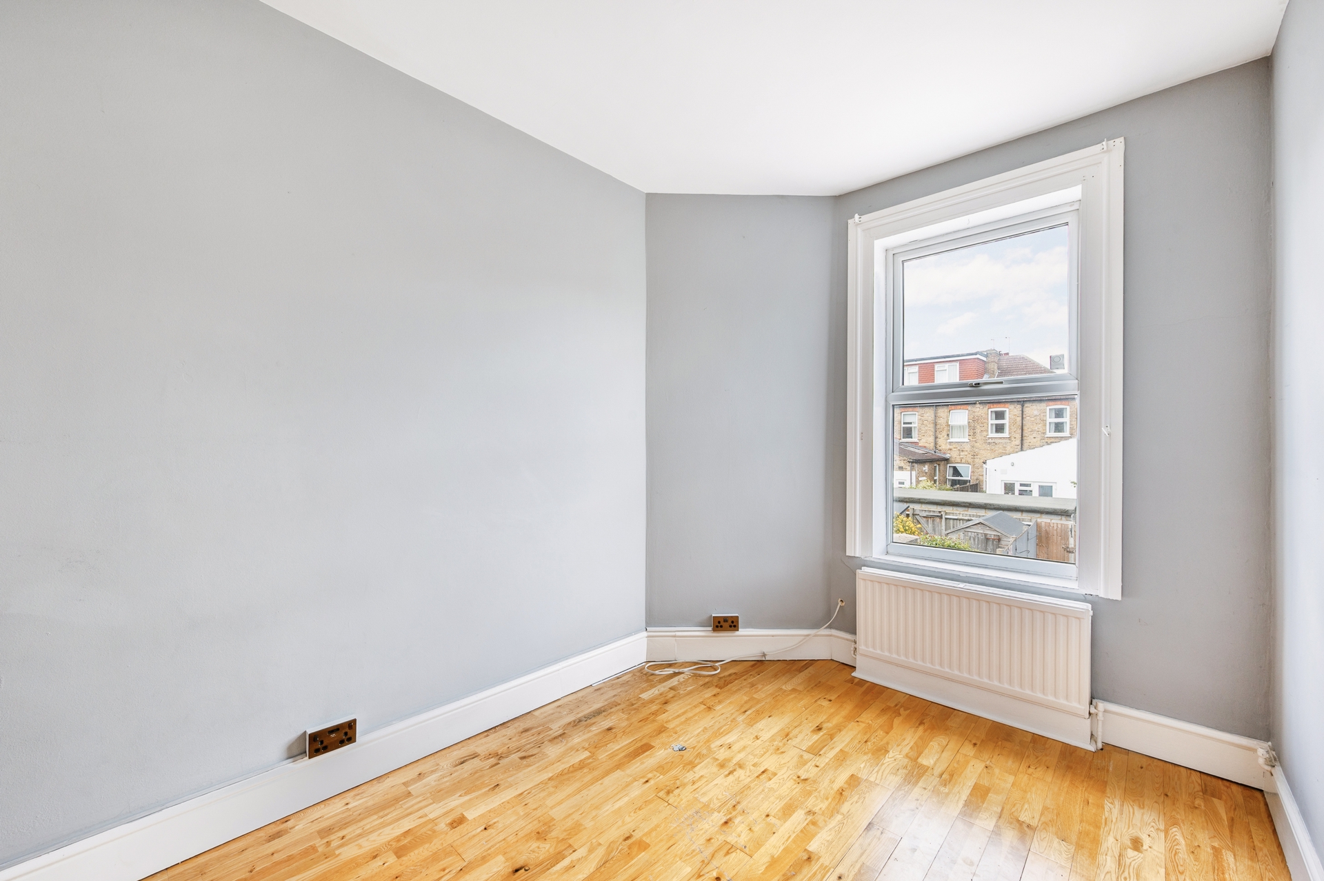 Property For Sale Westfield Road, West Ealing, W13 2 Bedroom House