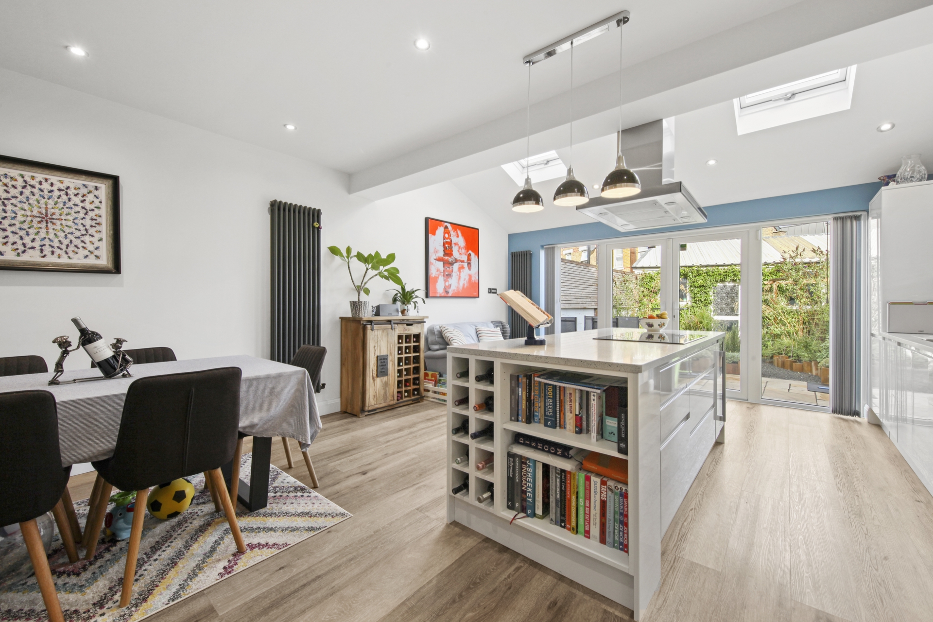 Property For Sale Montague Avenue, Hanwell, W7 3 Bedroom End Of