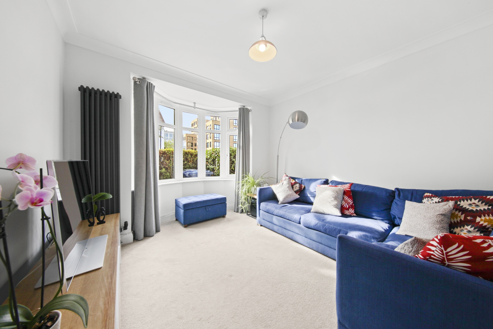 Property For Sale Montague Avenue, Hanwell, W7 3 Bedroom End Of