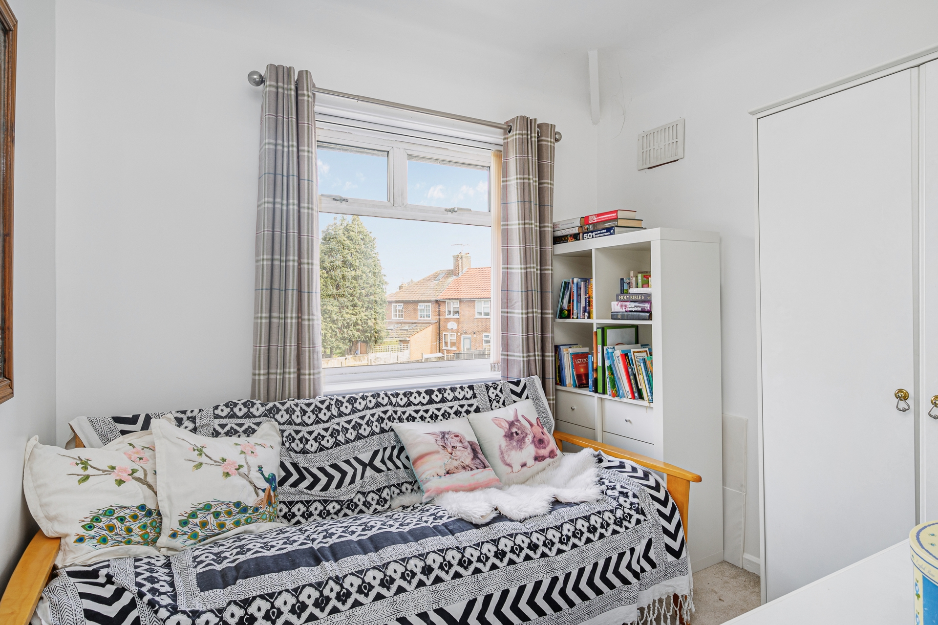 Property For Sale Westcott Crescent, Hanwell, W7 4 Bedroom Semi