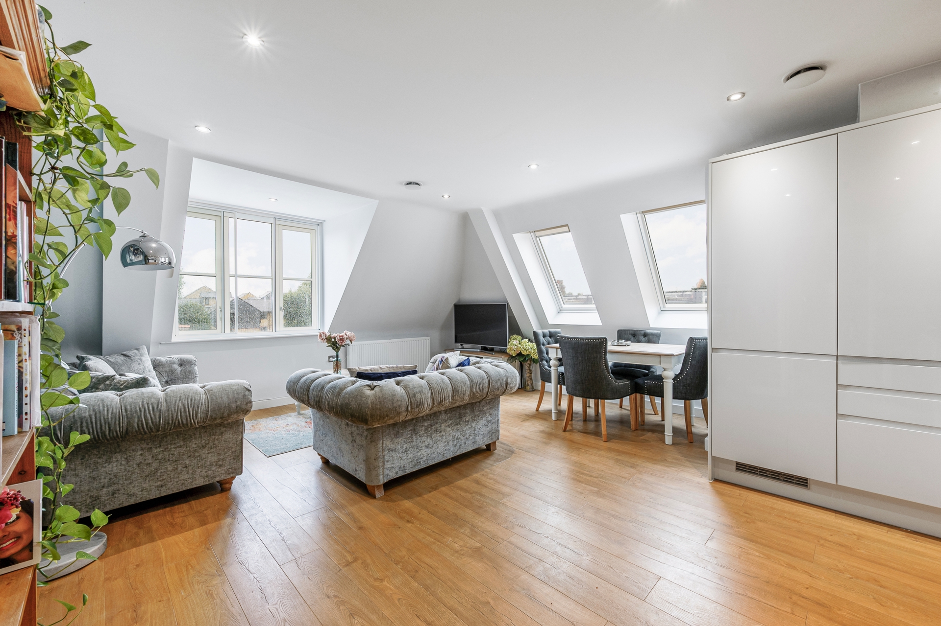 Property For Sale Shakespeare Road, Hanwell, W7 2 Bedroom Flat