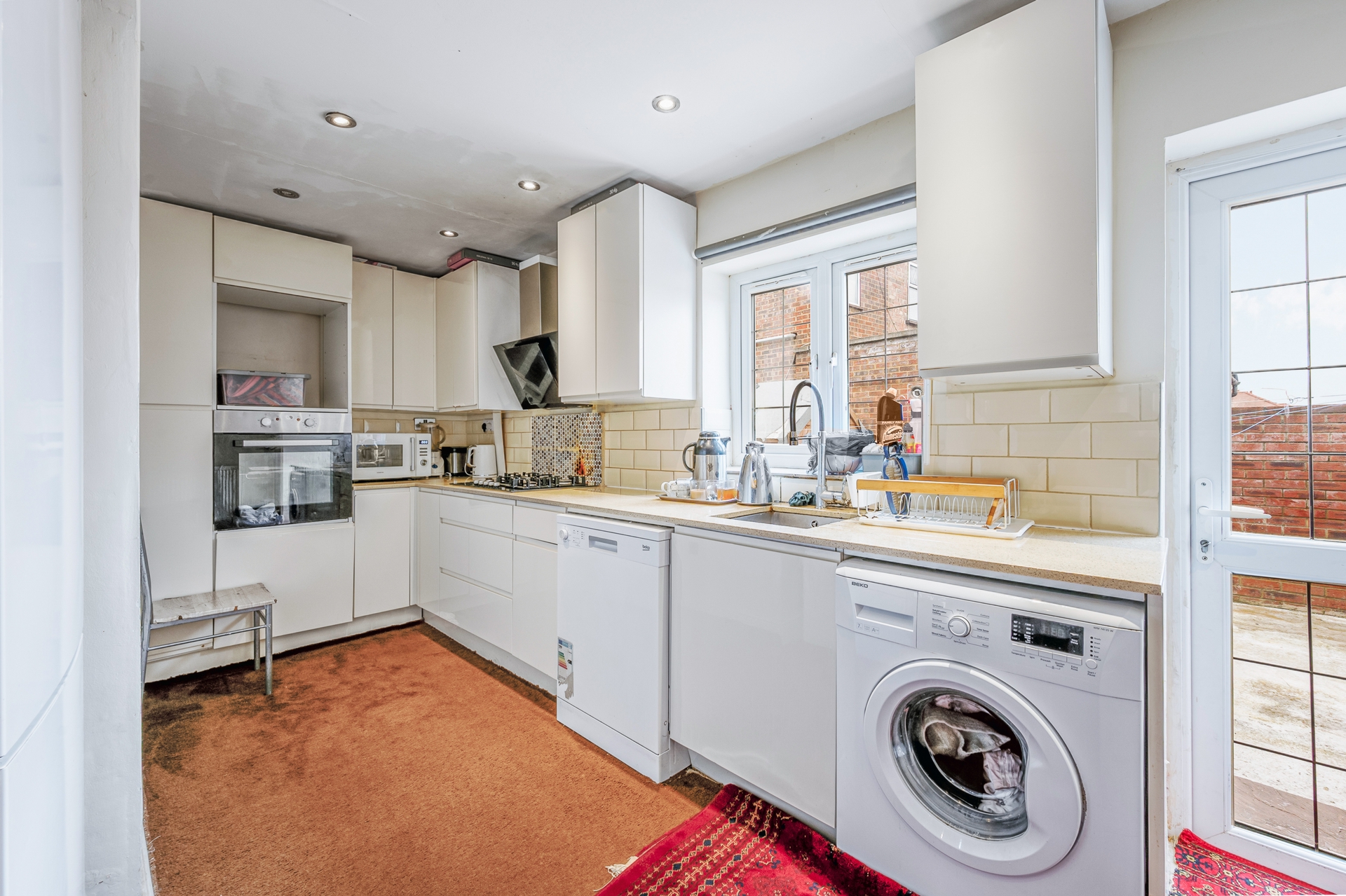 Property For Sale Park Avenue, Southall, UB1 4 Bedroom End Of Terrace