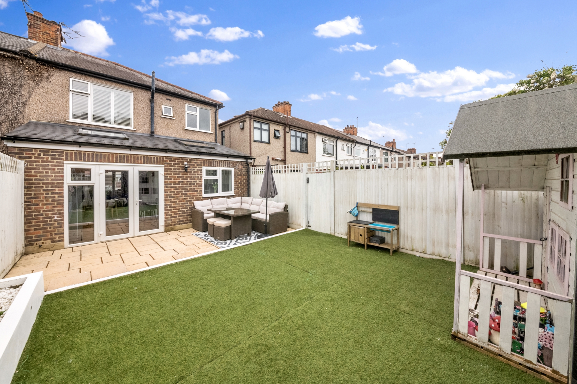 Property For Sale Montague Road, Hanwell, W7 3 Bedroom End Of Terrace