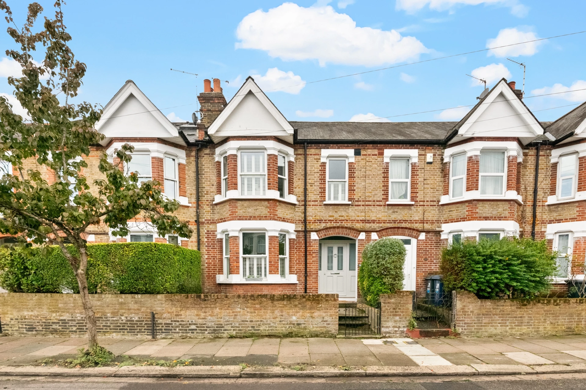 Deans Road Hanwell W7