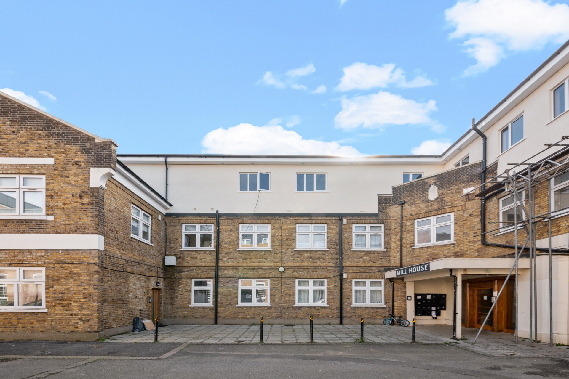 Property For Sale Windmill Place, Southall, UB2 1 Bedroom Apartment