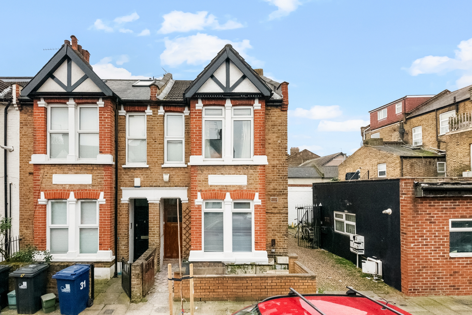 Property photo: Hanwell, London, W7