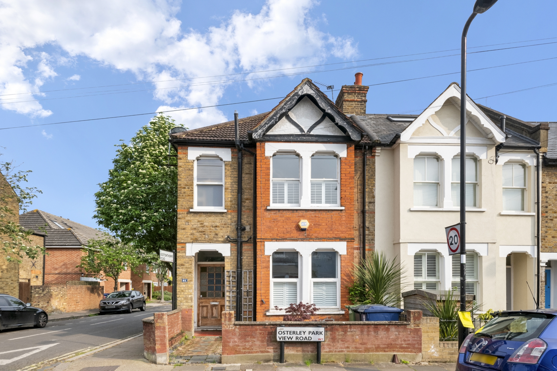 Property photo: Hanwell, London, W7