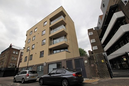 Similar Property: Apartment in Whitechapel