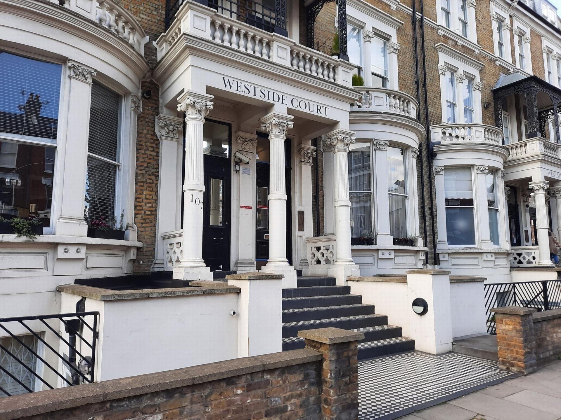 Similar Property: Apartment in Maida Vale