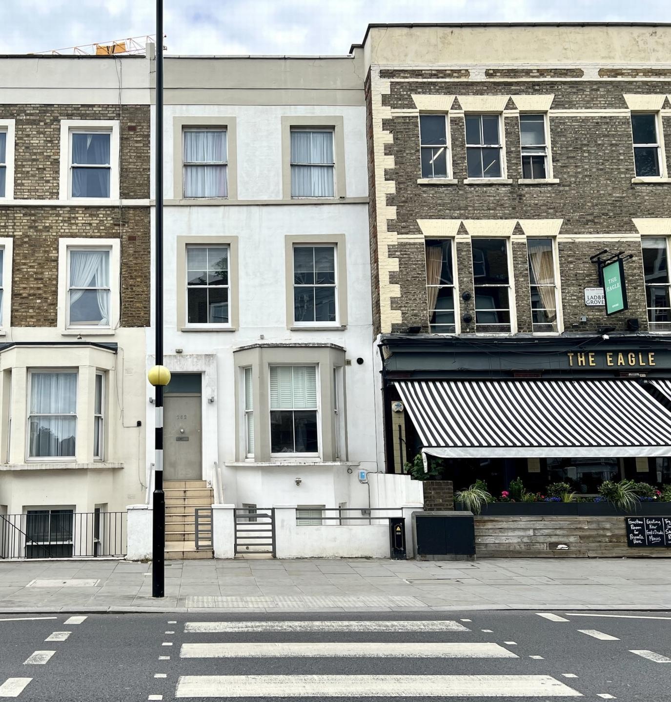 Similar Property: Apartment in Notting Hill